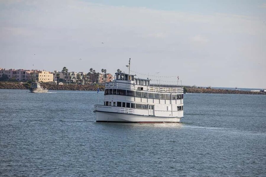 Marina del Rey: City Cruises Champagne Brunch Cruise - The early buffet: smoked salmon, eggs, and French toast