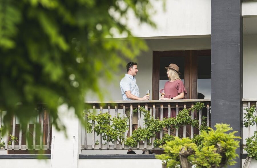 Marlborough: Wineries Visit and Tasting Session - Extra touches beyond the regular route