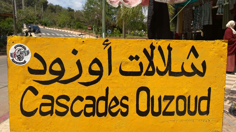 Marrakech : Ouzoud Waterfalls & Guided Tour & Boat Ride - Guides, drivers, and the human side of the day