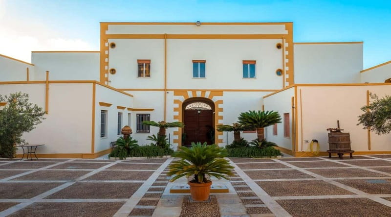 Marsala: Historic winery tour with wine tasting - A family winery between Marsala and the salt pans