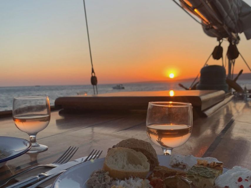 Marseille: Frioul Islands Sunset Cruise with Cocktail Dinner - My recommendation