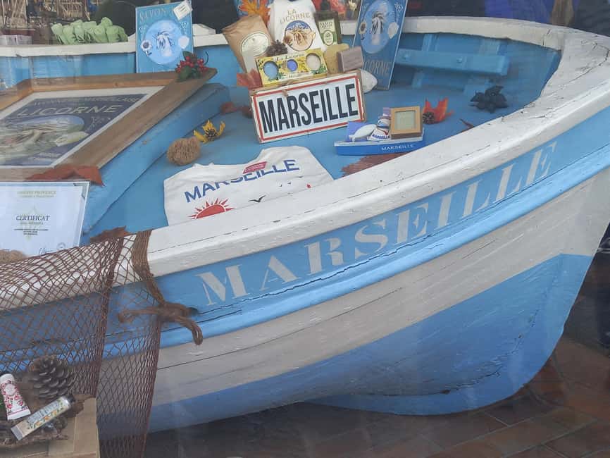 Marseille: Highlights & Wine Tasting Day Tour - Into the countryside near Aix-en-Provence