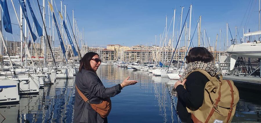 Marseille: Highlights & Wine Tasting Day Tour - The guides can shape the day