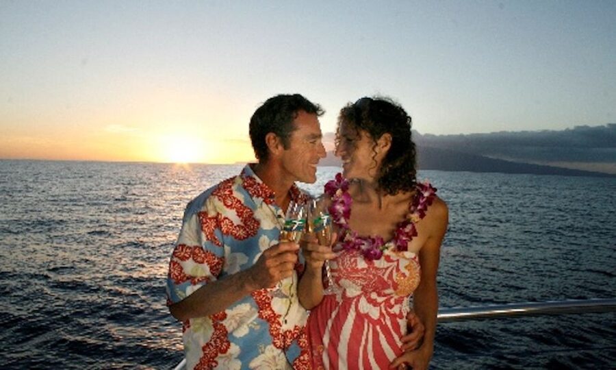 Maui: Ka'anapali Luxury Sunset Cocktail Sail with Open Bar - What the two-hour sailing itinerary feels like