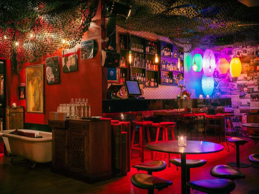 Melbourne: Hidden Bar and Cocktail Tour - The first hidden door and the rules of the night