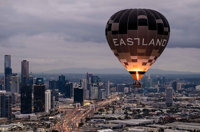 Melbourne sunrise balloon flight & champagne breakfast - Breakfast at the Sofitel After Landing