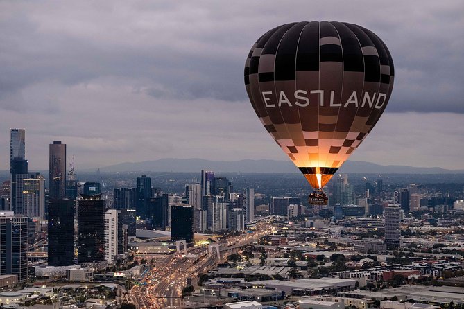 Melbourne sunrise balloon flight & champagne breakfast - Is the Melbourne Sunrise Balloon Flight Worth Booking?
