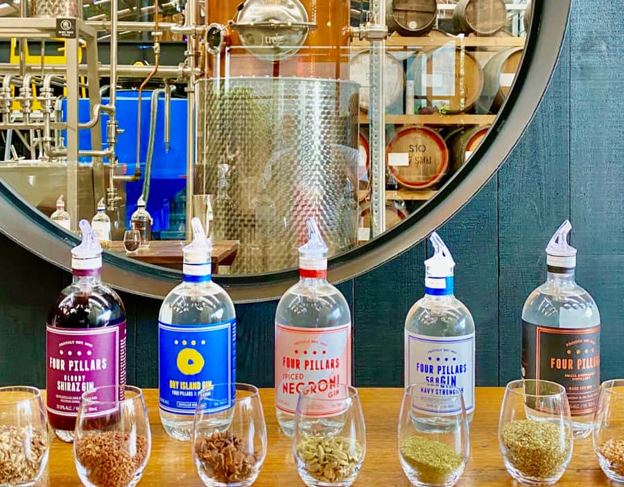 Melbourne: Yarra Valley Wine, Choc, Farm Fresh, Gin Tour - Gin: choose the right day before booking