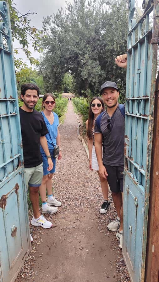 Mendoza: Top Wineries Guided Tour with Transportation - The long lunch: where the day slows down