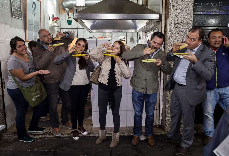 Mexico City: Tacos & Mezcal Night Food Tour - Mezcal tasting with three pours and a cocktail