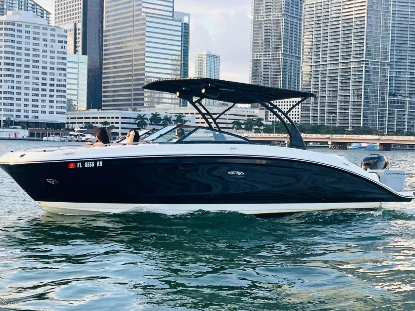Miami: Guided Boat Tour with Champagne - Fisher Island and Flagler Monument Island