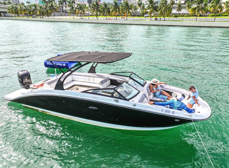 Miami: Guided Boat Tour with Champagne - What the boat supplies, and what you should bring
