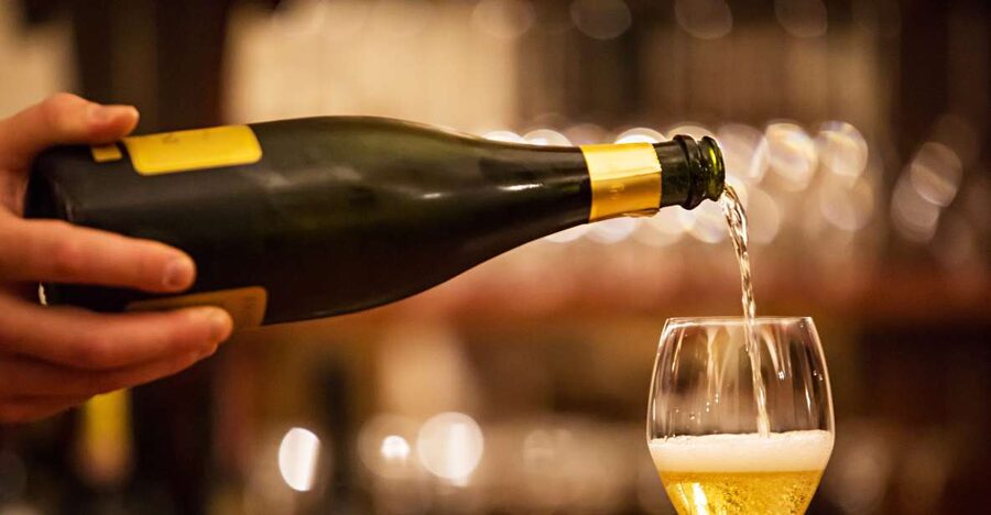 Milan: Wine Tasting Experience in the City Centre - Key points before you book