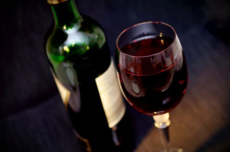 Milan: Wine Tasting Experience in the City Centre - Booking and cancellation details