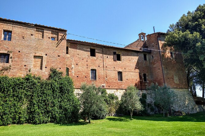 Montalcino: Brunello Wine Tasting & Lunch in a Tuscan Castle - Who will enjoy this Montalcino experience most?
