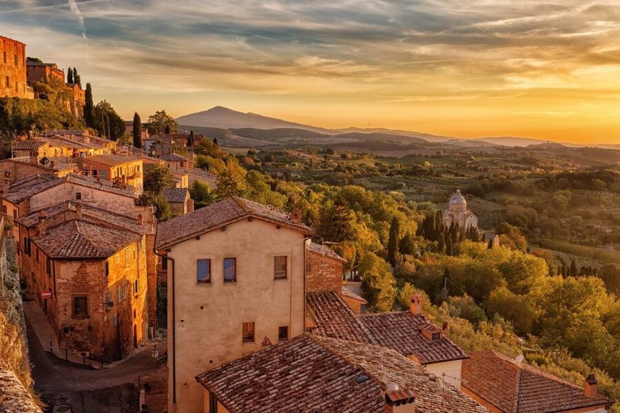 Montalcino: Castle and Vineyards Tour with Tasting - How much history and wine can fit into one hour?