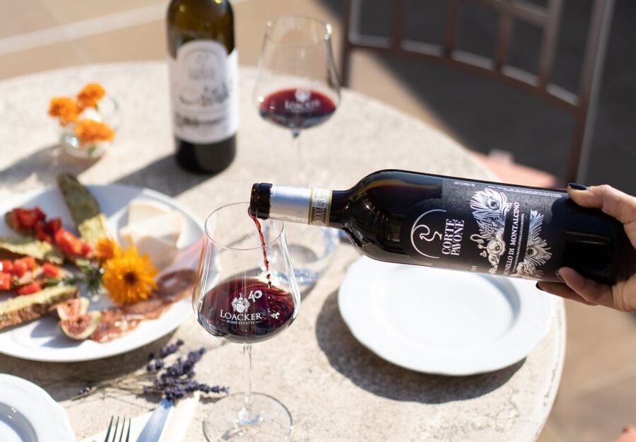 Montalcino: Guided Winery Tour & Gourmet Food Tasting - Tasting six wines in three carefully paced flights