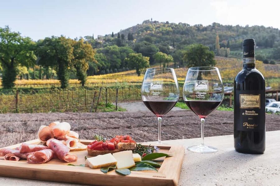 Montalcino: Premium Wine Tasting with light-lunch and Tour - Who will enjoy this visit most