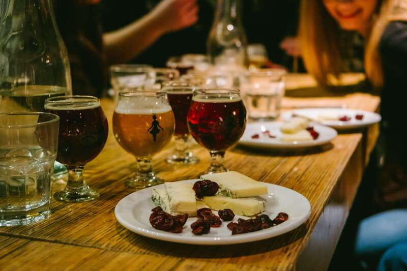 Montreal Old Port: Craft Brewery and Beer Tasting Tour - Key points at a glance