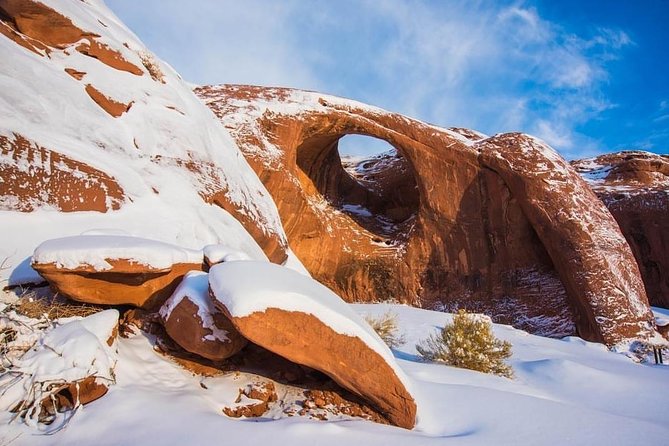 Monument Valley Group Tour - 3 Hours - Navajo Spirit Tours - Restricted areas with arches and amphitheaters