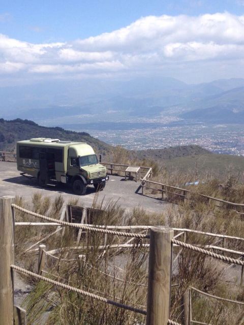 Mount Vesuvius 4-Hour Volcano Tour with Wine Tasting - From Naples to the slopes of Vesuvius