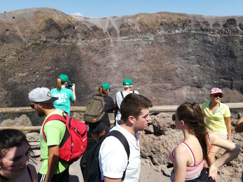 Mount Vesuvius 4-Hour Volcano Tour with Wine Tasting - Guides who make the short tour work