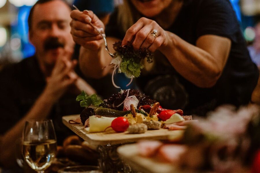 Munich: Beer and Food Tour with Dinner & Oktoberfest Museum - At a glance