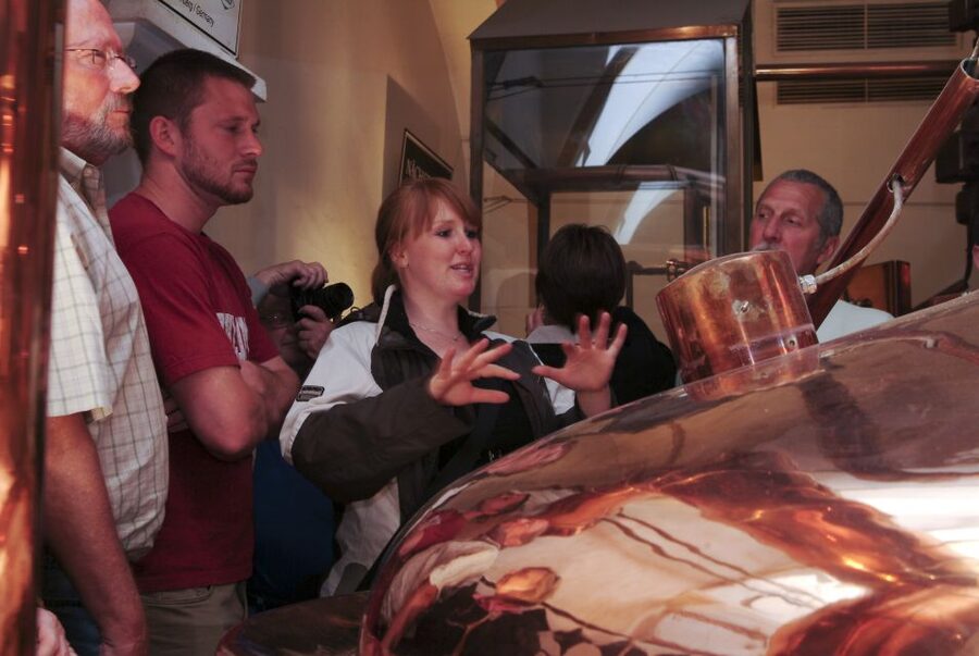 Munich's Beer Halls and Breweries: 3-Hour Guided Tour - Key points at a glance