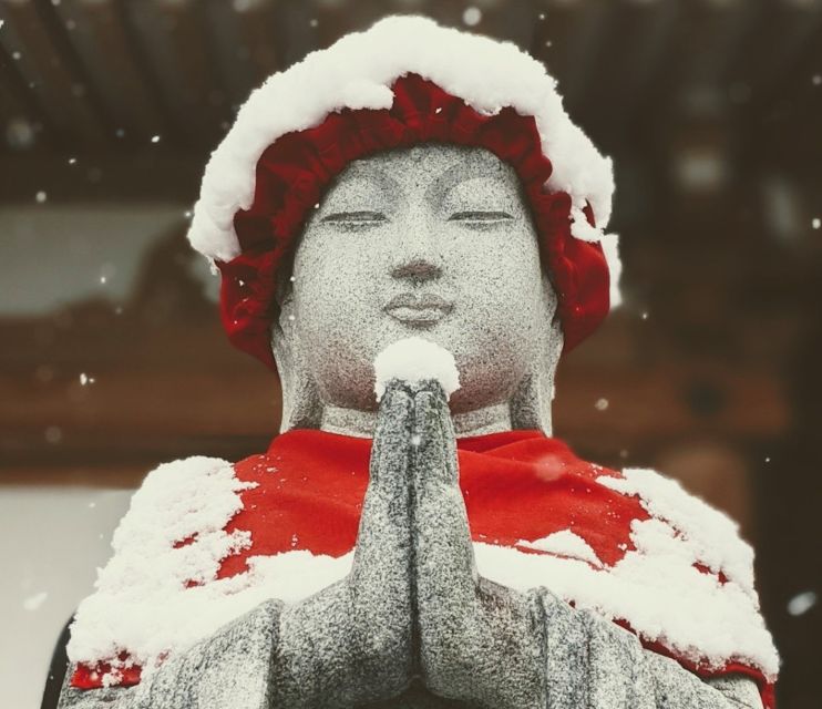 Nagano: Snow Monkeys, Zenkoji Temple & Sake Day Trip - The forest walk to Jigokudani Monkey Park