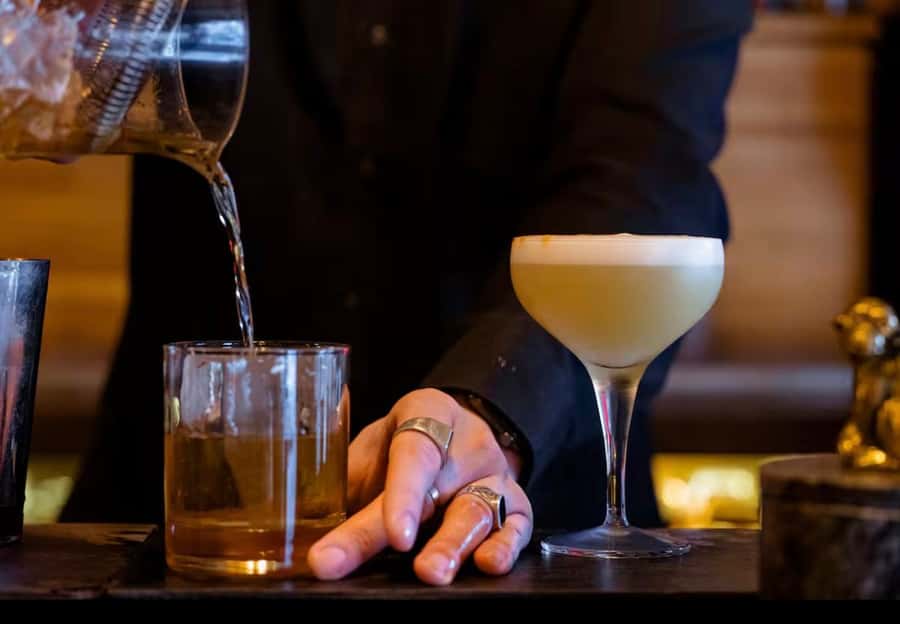 Nairobi bar crawl:Drink and Mingle - Starting above Westlands at Fortis Tower