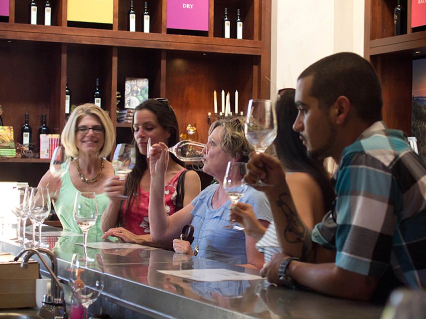 Napa Valley: Wine Tasting Tour by Open Air Trolley & Lunch - Timing, weather, and practical comfort