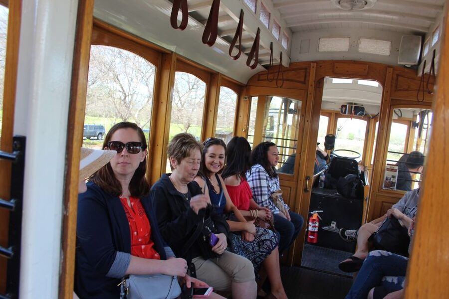 Napa Valley: Wine Tasting Tour by Open Air Trolley & Lunch - Is the open-air Napa wine trolley worth it?