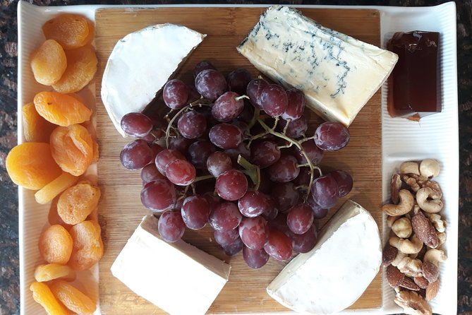 Napier: Afternoon Wine Tasting + visit Silky Oaks Chocolates - The route can include gin or beer
