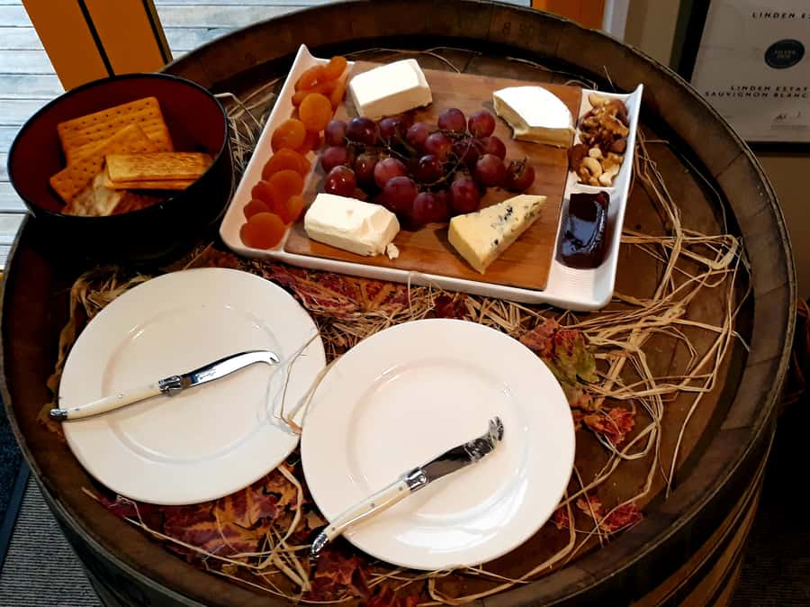 Napier: Afternoon Winery Tour Tasting at 3 Great Wineries - Key points to know before you book