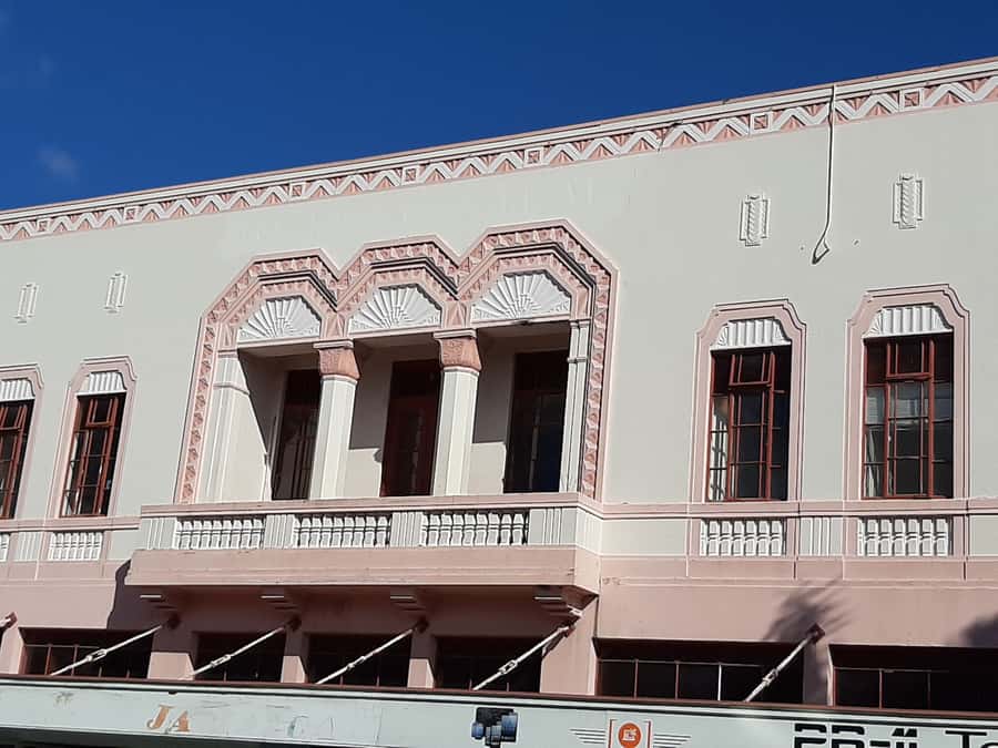Napier: Art-Deco + Te Mata Peak+ Garden Walk + Wine Tasting - A compact introduction to Napier and Hawke’s Bay