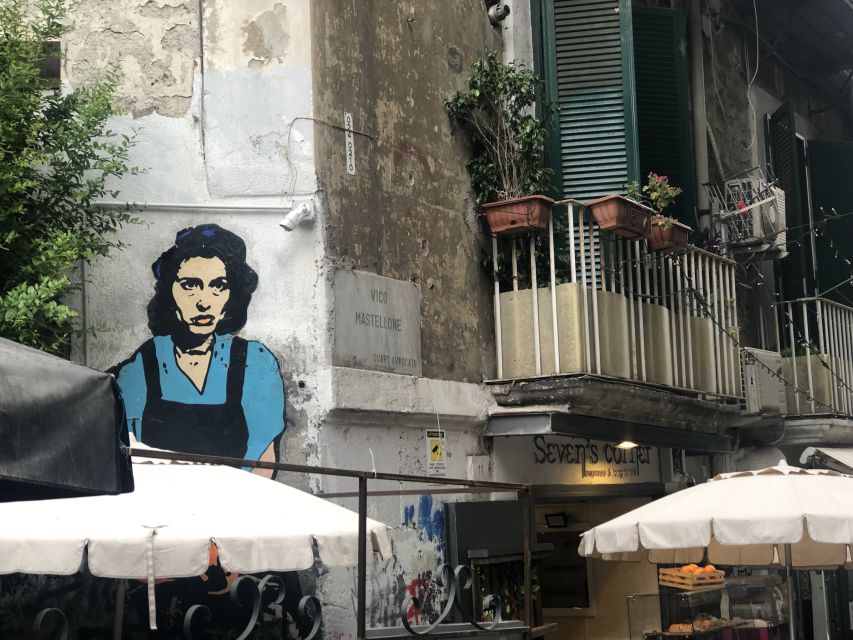 Naples: Guided Pub Crawl in the Old Town - The guide makes the biggest difference