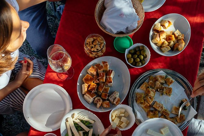 Naples Scenic E-Bike Ride to a Local Vineyard with Meal - Why this ride feels different from a standard Naples tour