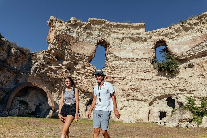 Naples Scenic E-Bike Ride to a Local Vineyard with Meal - Waterfront riding and the Macellum of Pozzuoli