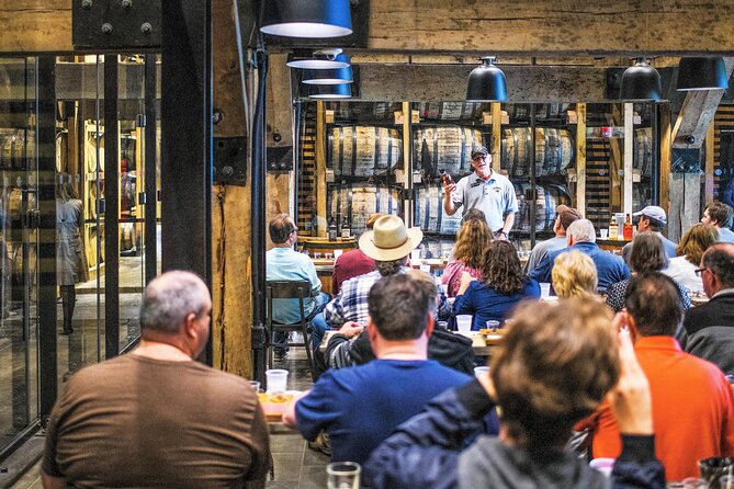 Nashville to Jack Daniel's Distillery Bus Tour + Whiskey Tastings - Lynchburg square and the 9am advantage