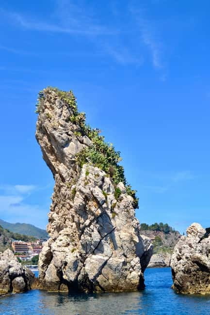 Naxos: Taormina Boat Tour with Snorkeling and Prosecco - Music, guides, and the social mood