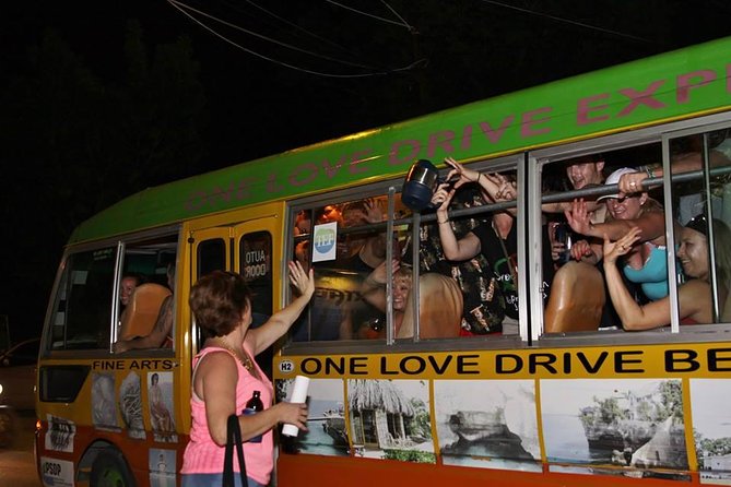 Negril One Love Bus Bar Crawl - Air conditioning and the comfort question