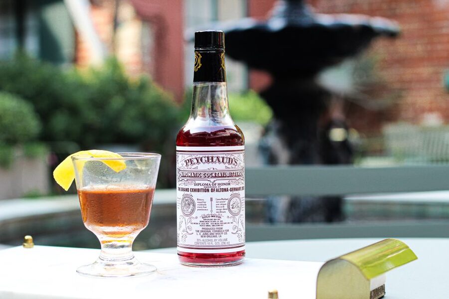 New Orleans: Afternoon Cocktail Walking Tour with Drinks - What three cocktails really mean