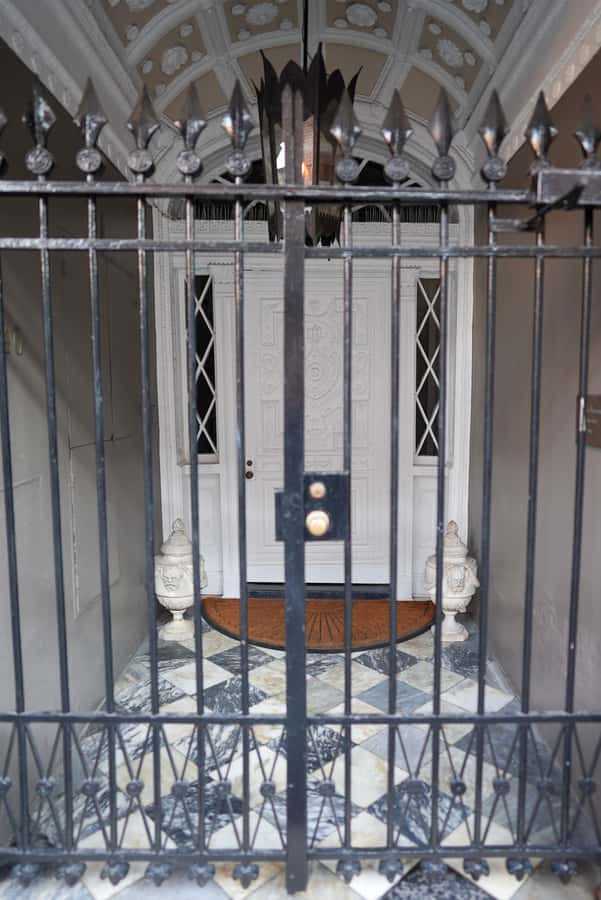 New Orleans: True Crime Pub Crawl - The Axeman, infamous murders, and hard questions
