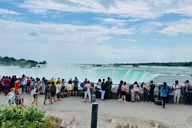 Niagara Falls Day Tour Includes Boat Cruise, Winery Stop & Lunch - A full Niagara day without driving