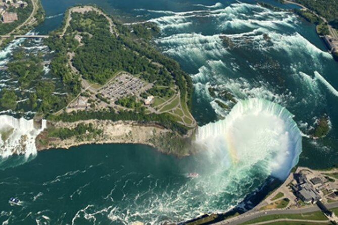 Niagara Falls Day Tour Includes Boat Cruise, Winery Stop & Lunch - How the value compares with doing it alone