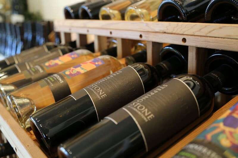 Niagara Falls: Winter Niagara Wine Tour with Transportation - Key points to know before booking