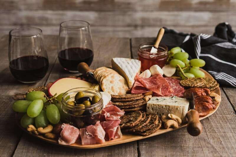 Niagara Falls: Winter Niagara Wine Tour with Transportation - Who will enjoy this tour most