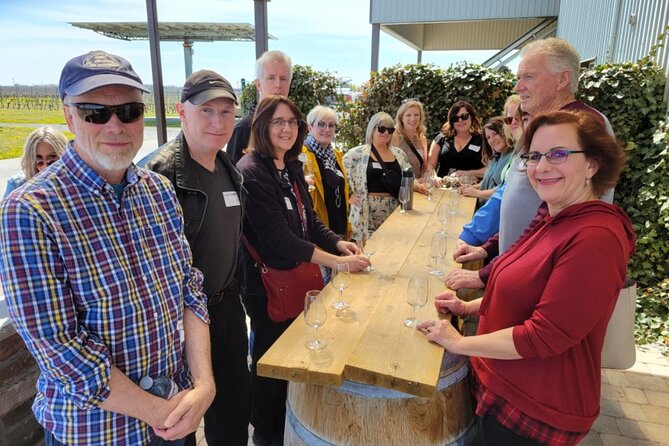 Niagara-on-the-Lake Cycle and Wine-Tasting Tour with Optional Lunch - The first miles through Niagara-on-the-Lake wine country