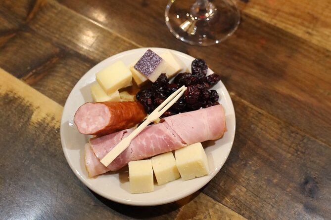 Niagara-on-the-Lake Small Group Wine Tasting Tour - Practical value at $97.07