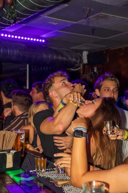Nice: Orange Bar Crawl with 5 Free Shots & VIP Club Entry - Stops two and three: keeping the pace high